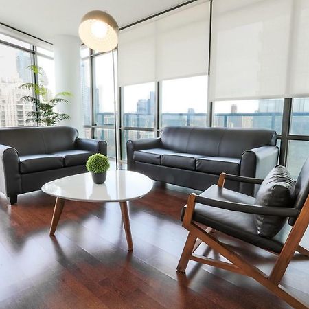 Altitude Suites Bay Street - Holiday Bonus - Free Parking Toronto Exteriör bild