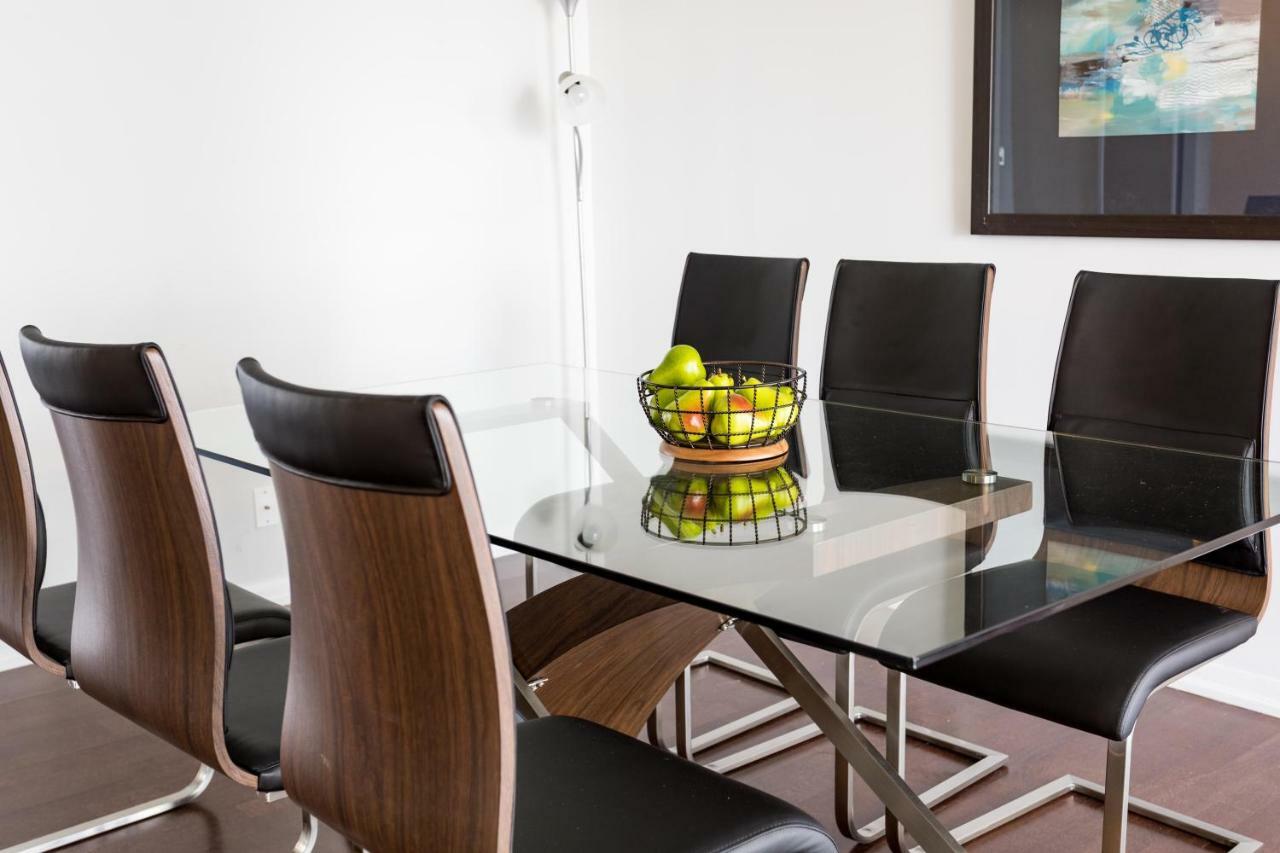 Altitude Suites Bay Street - Holiday Bonus - Free Parking Toronto Exteriör bild