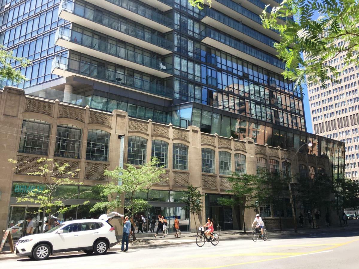 Altitude Suites Bay Street - Holiday Bonus - Free Parking Toronto Exteriör bild